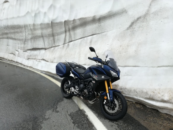 ancora muri di neve