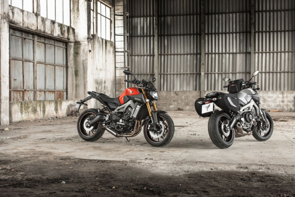 yamaha Mt 09 My 2014 sport version E touring version