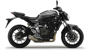 2014-Yamaha-MT-07-EU-Matt-Grey-Studio-002.jpg