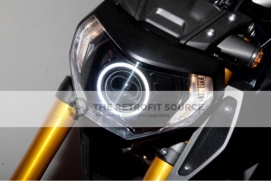 motorcycle_stage_i_bixenon_projector_retrofit_kit_action_2_2.jpg