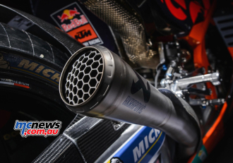 KTM-RC16-Akrapovic.jpg